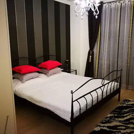 Solid Laura Apartmán Mamaia